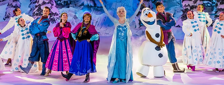 IJsachig leuk entertainment tijdens Frozen Summer Fun 2016 in Disneyland Paris