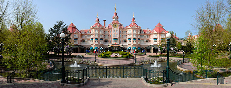 Disneyland Hotel