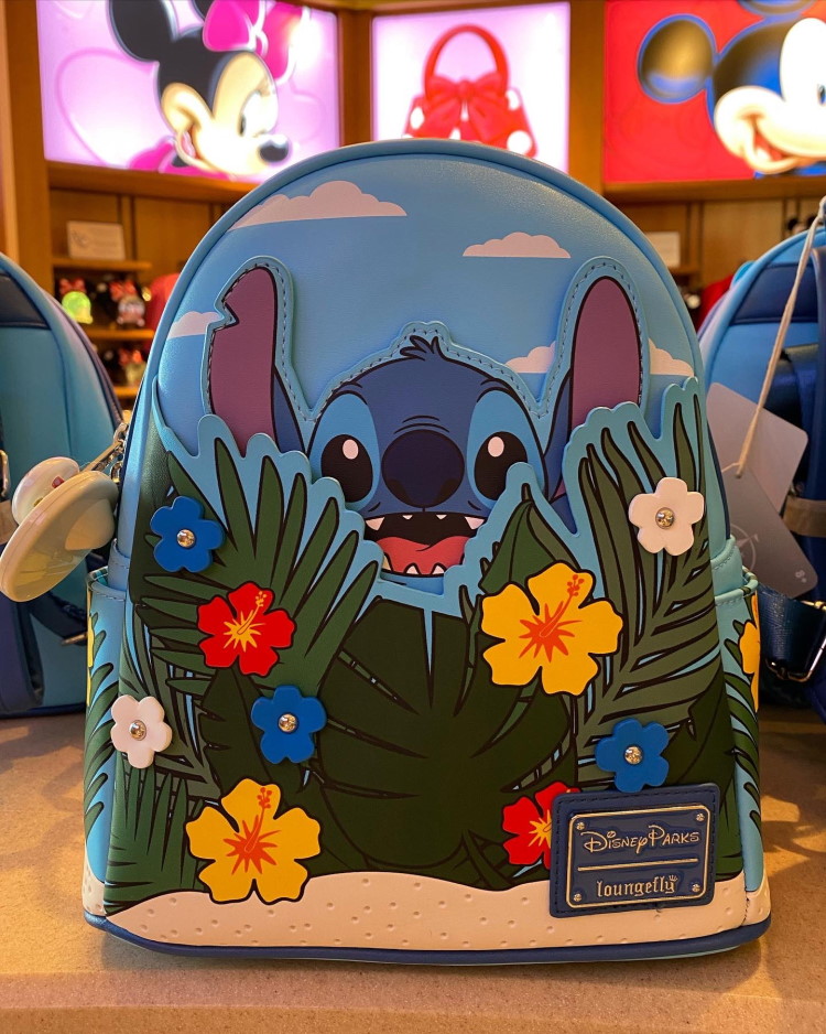 Disney hot sale loungefly tas