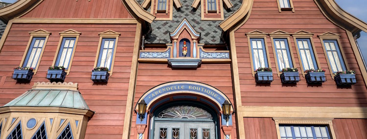 Frozen winkel Arendelle Boutique in Disneyland Paris met World of Frozen merchandise