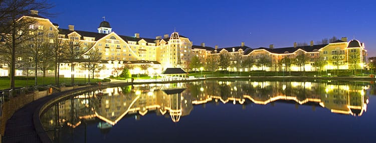 Hotel Special Disneyland Paris: Compass Club in Disney's Newport Bay Club