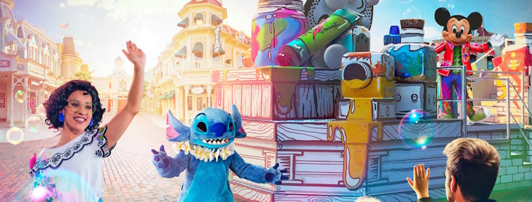 A Million Splashes of Colour dagshow in Disneyland Paris met Disney figuren, parade en showstop
