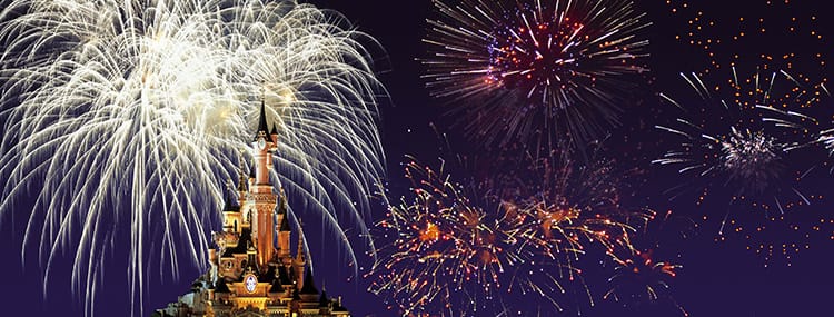 Vier oudejaarsavond in Disneyland Paris met extra entertainment en vuurwerkshows