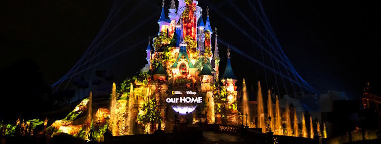 Nieuwe projectieshow 'Our Home' op het kasteel in Disneyland Paris tijdens Earth Month