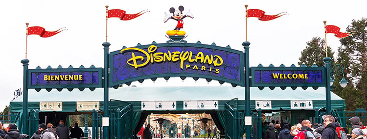 Disneyland Paris vernieuwt ingang op de resort hub met nieuwe tassen controle