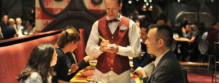 Nieuwe prijzen voor restaurants in Disneyland Paris met tafelservice, buffet en counterservice
