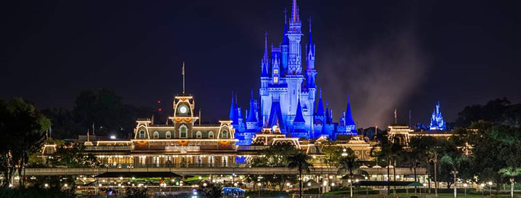 Avondshows keren terug in Walt Disney World met entertainment in alle parken