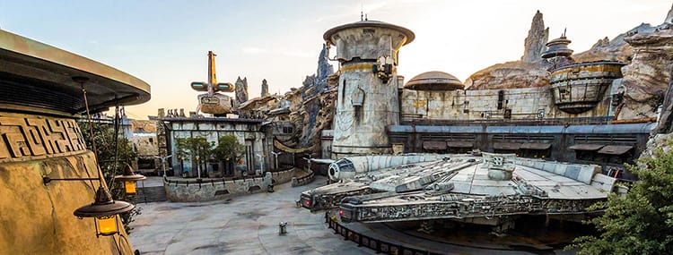 Star Wars: Galaxy's Edge opent met nieuwe Millennium Falcon simulator attractie