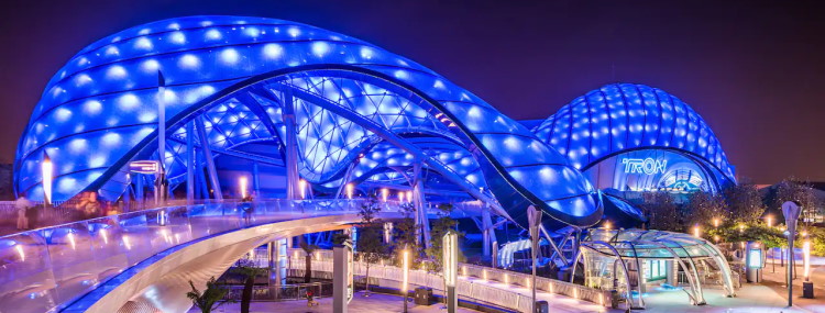 TRON Lightcycle Run achtbaan opent op 4 april 2023 in Walt Disney World's Magic Kingdom
