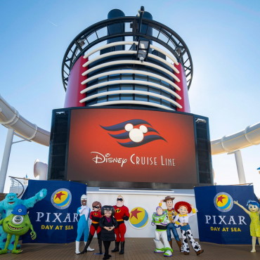 Pixar Day at Sea met Pixar figuren, shows & entertainment aan boord de Disney Cruise Line
