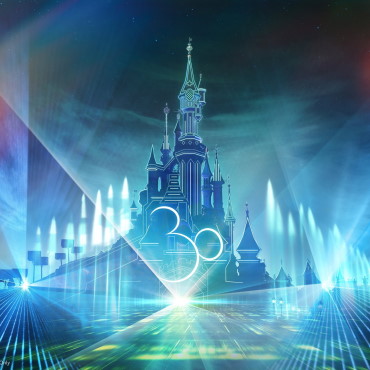 Nieuwe drone show 'Disney D-Light' in Disneyland Paris tijdens 30e verjaardag
