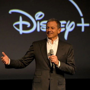 BREAKING: Bob Iger vervangt Bob Chapek als CEO van The Walt Disney Company en keert terug
