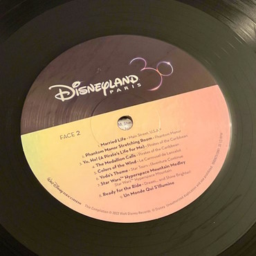 Disneyland Paris brengt LP van Euro Disney uit met muziek album voor de 30e verjaardag