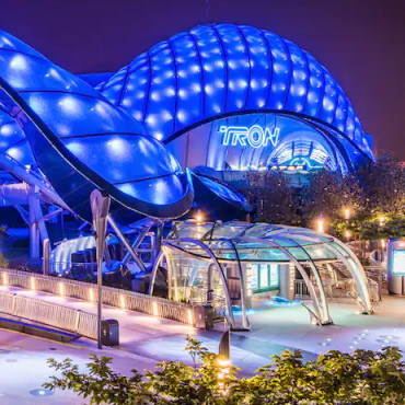 TRON Lightcycle Run achtbaan opent op 4 april 2023 in Walt Disney World's Magic Kingdom
